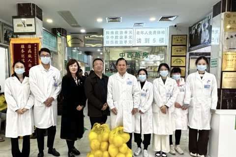 送温暖，鼓干劲！丨翠香街道办尹智明主任带队赴我中心走访慰问